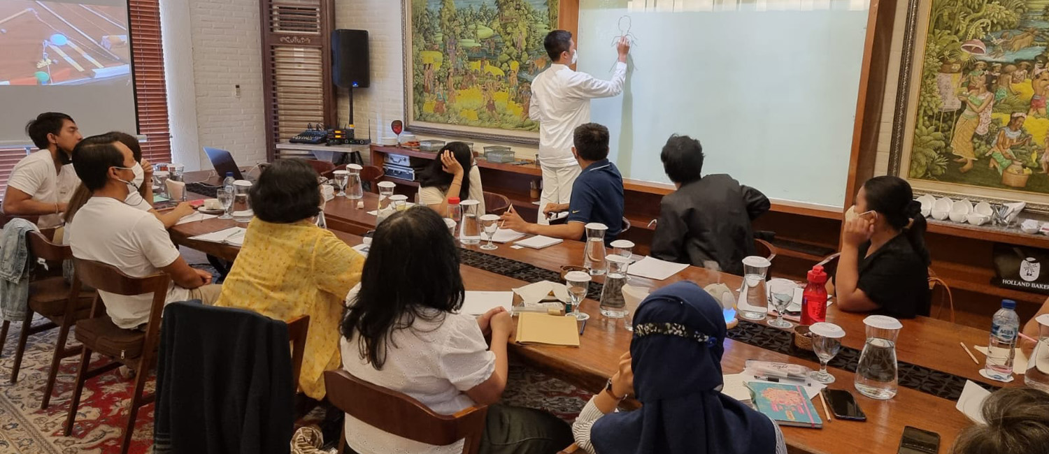 Buku - Yayasan Syukur Bhuwana Semesta